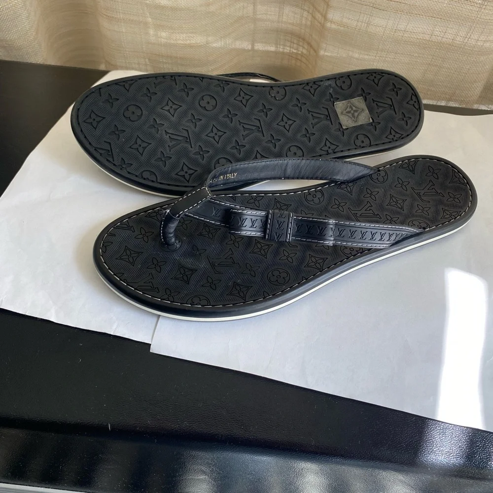 Louis Vuitton Black Monogram thong Flip Flops sandals slip ons rubber flats 39 - Picture 8 of 8